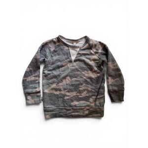 Childhoods camo sweatshirt